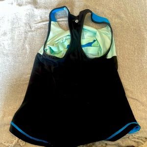 Lululemon workout tank with built in sports bra
